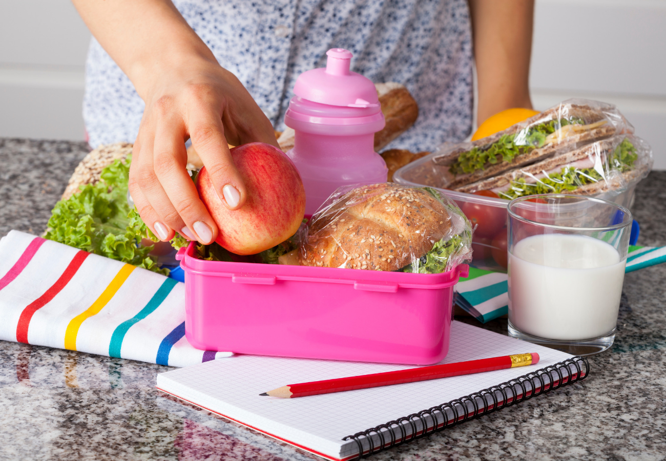 4 Easy Lunchbox Ideas That Will Actually Save You Time | Carilly ...